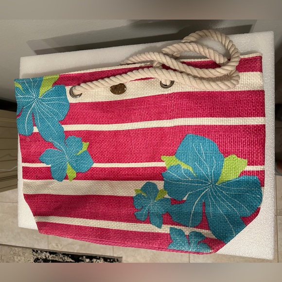 Cappelli Straworld Handbags - Cappelli Straworld Hibiscus Straw Zippered Beach Tote With Twisted Rope Handles